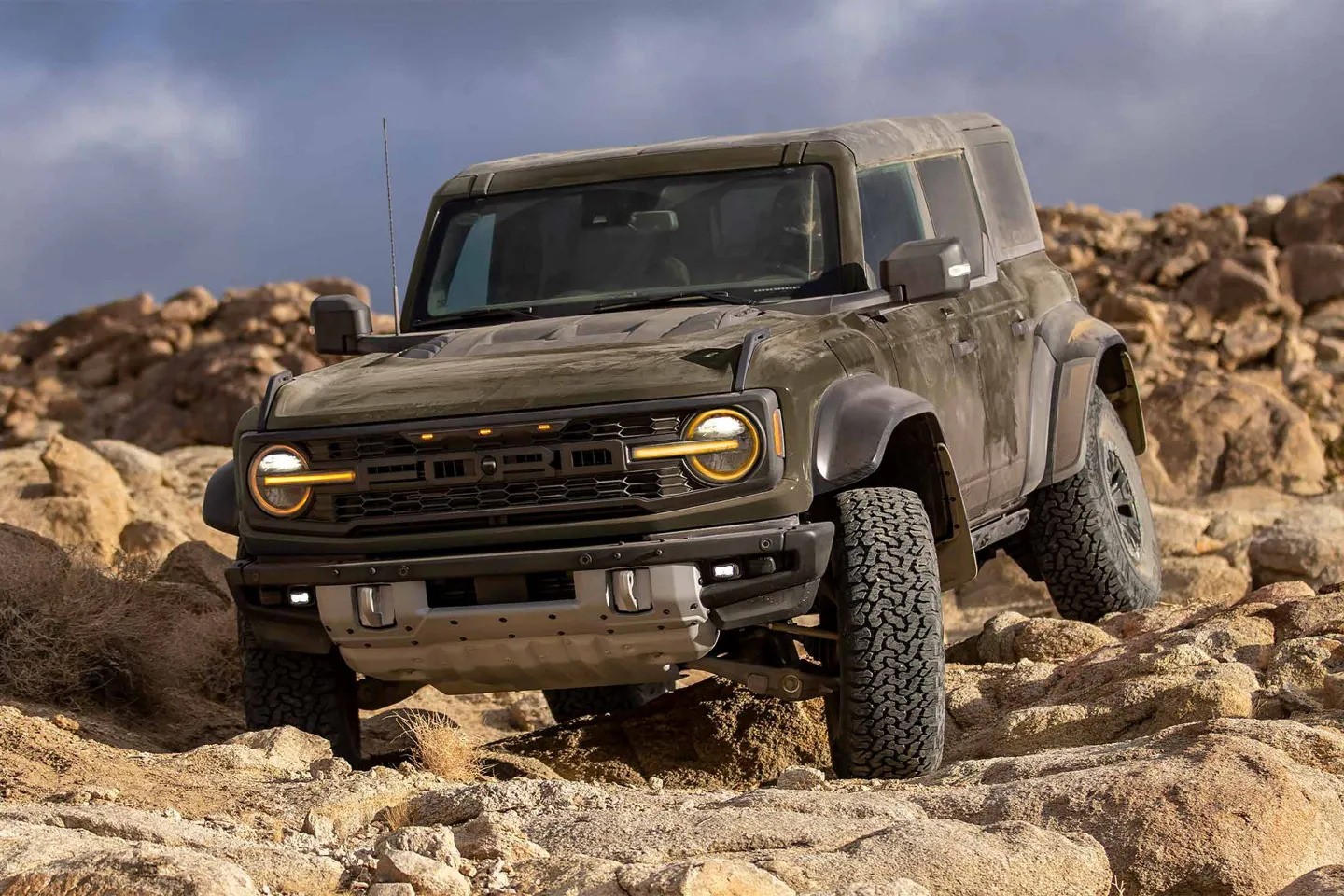 Raptor HOSS 4.0 System with FOX™ Live Valve 3.1 Internal Bypass Semi-Active Dampers